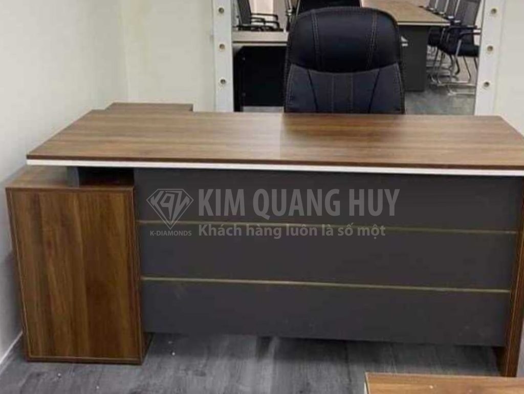 Bàn làm việc sang trọng